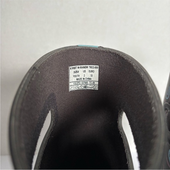 Bogs Wild Rainbows Rain Boots Waterproof Rubber Black Pink Kids Youth Size 2 - Picture 4 of 12